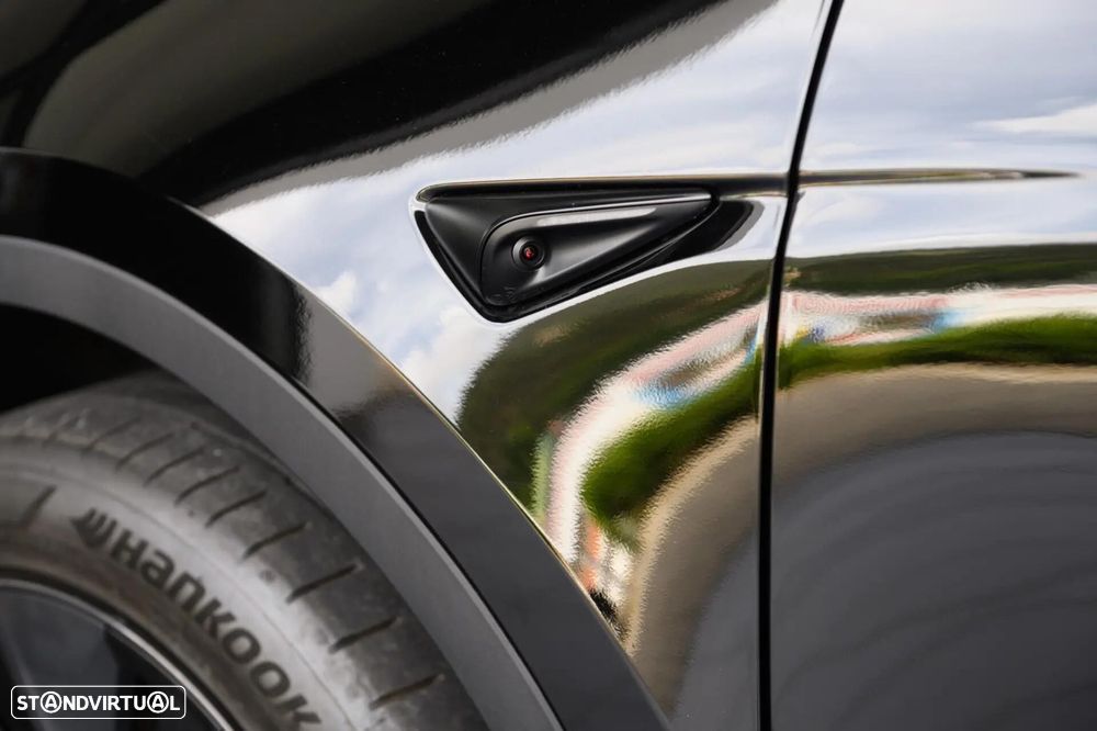 Tesla Model Y Long Range RWD - 22