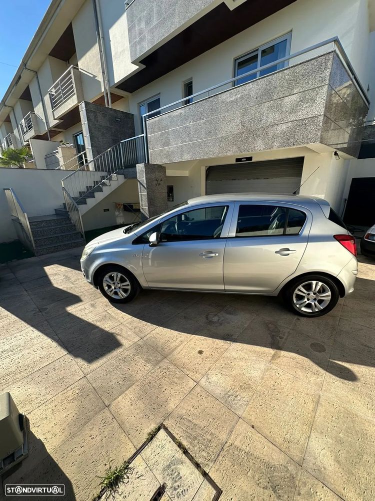 Opel Corsa 1.2 Enjoy - 9