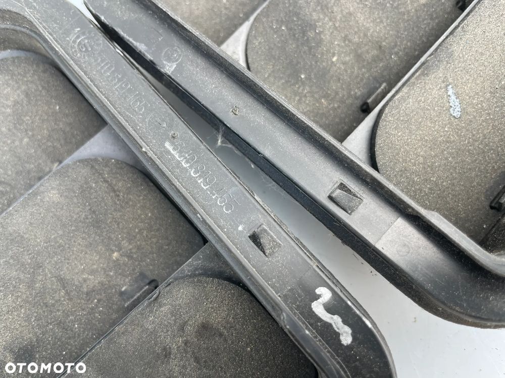 Kratka wentylacyjna tył Seat Ibiza IV HB 3D 6J0819465 - 2