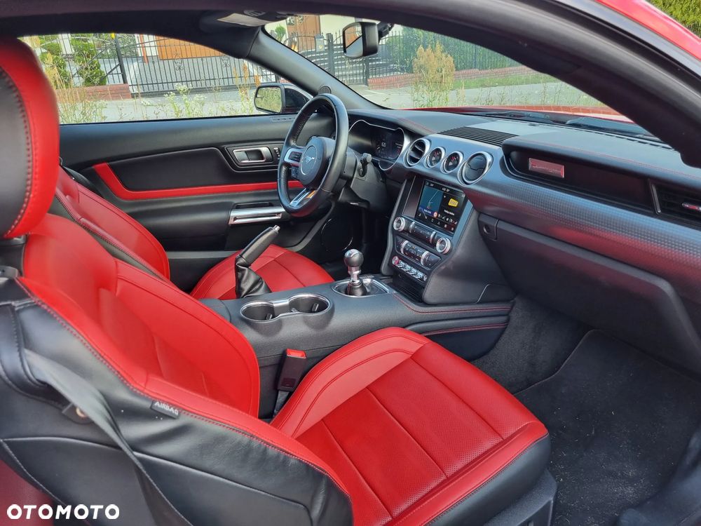 Ford Mustang - 13