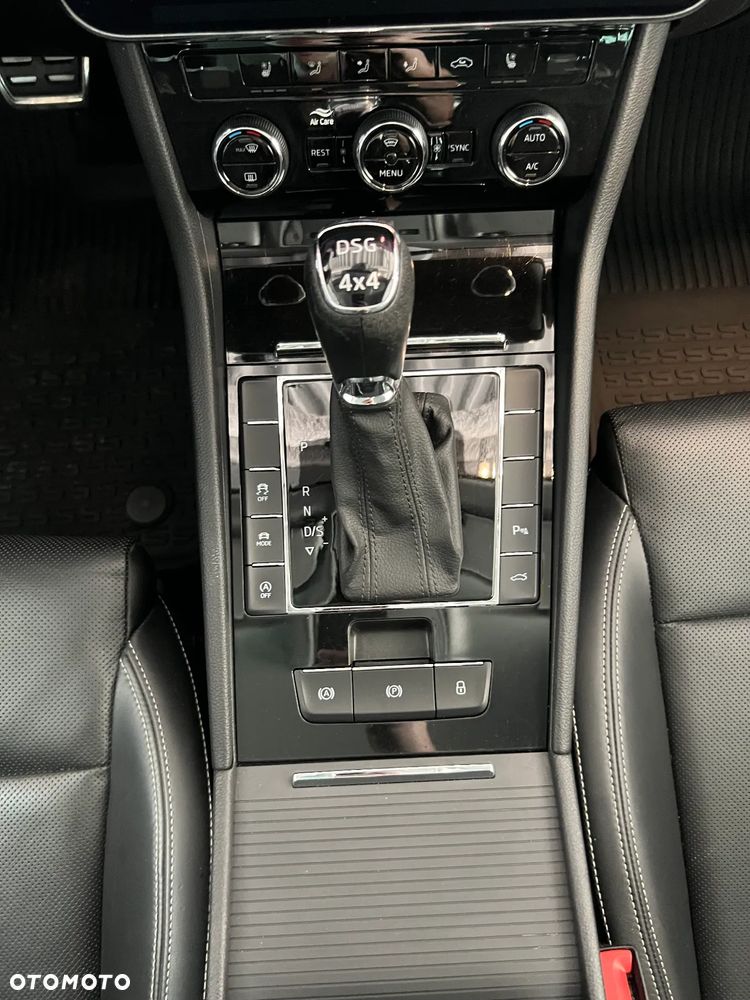 Skoda Superb 2.0 TSI 4x4 L&K DSG - 21