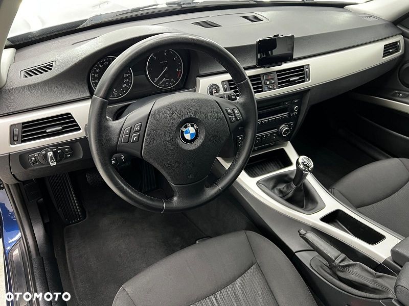 BMW Seria 3 320d - 18