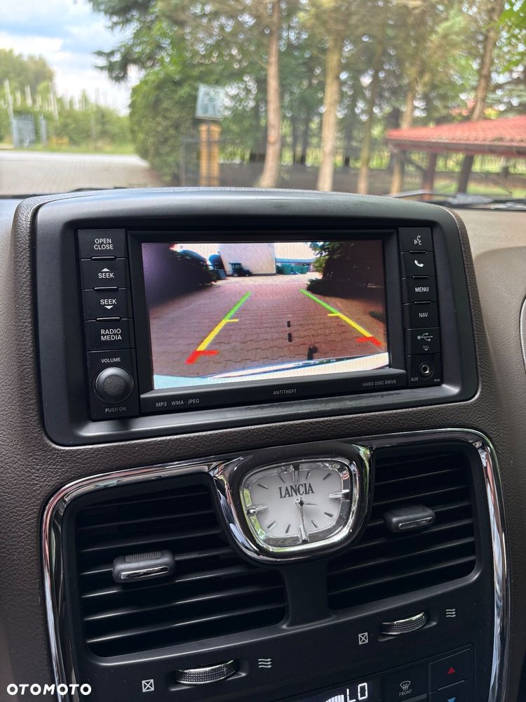 Lancia Voyager 3.6 Platinum - 37