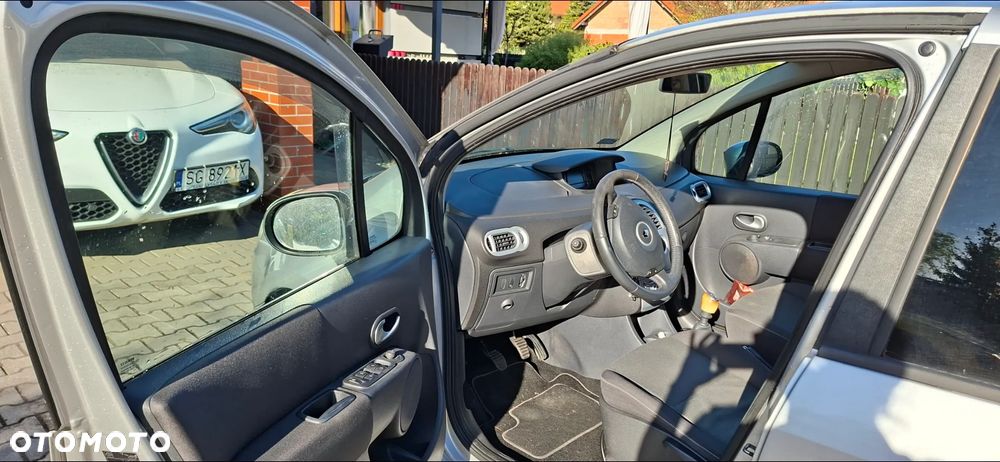 Renault Modus 1.5 dCi Dynamique - 10
