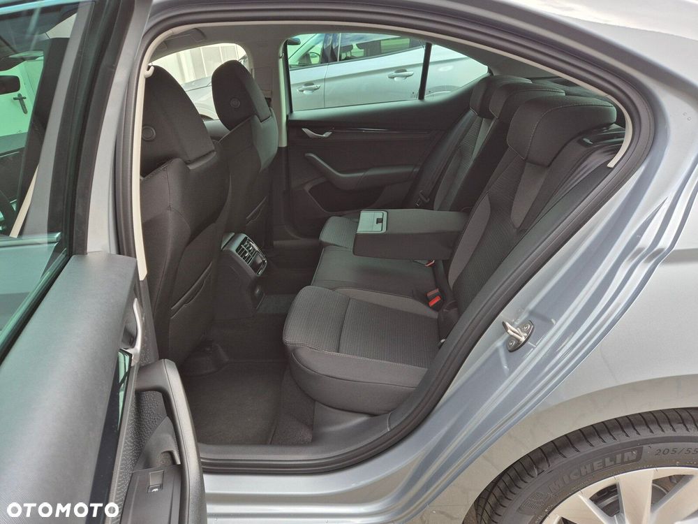 Skoda Octavia 1.5 TSI Drive Selection - 17