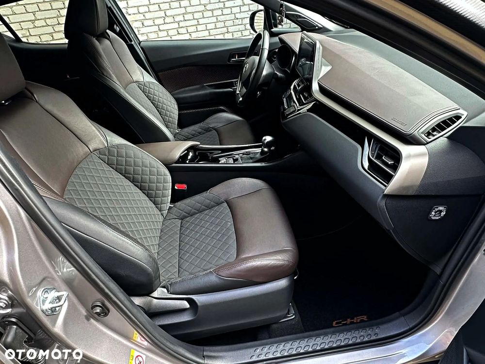Toyota C-HR 1.8 Hybrid Dynamic - 26