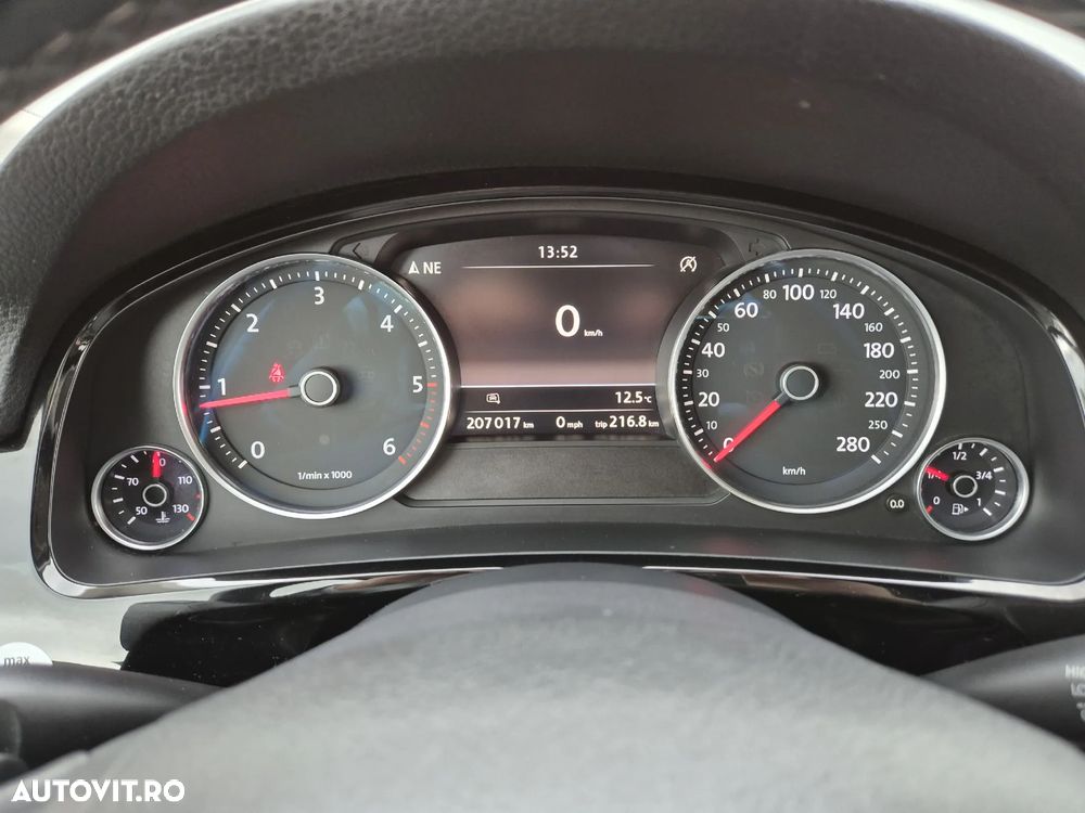 Volkswagen Touareg 3.0 V6 TDI BMT - 19