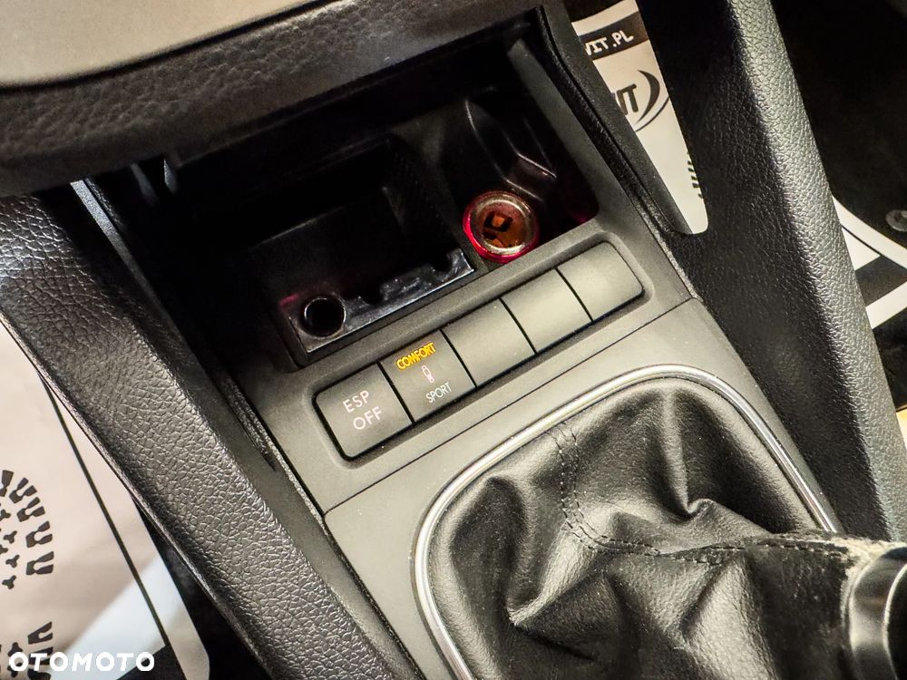 Volkswagen Scirocco 1.4 TSI Shark - 32
