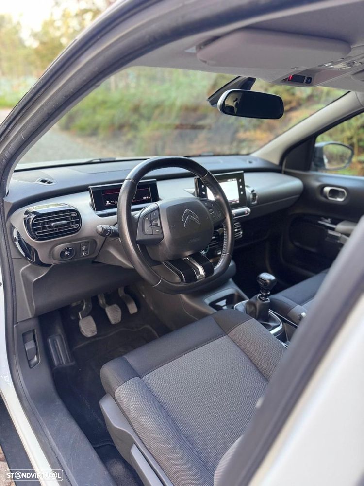 Citroën C4 Cactus 1.2 PureTech Feel Business - 18