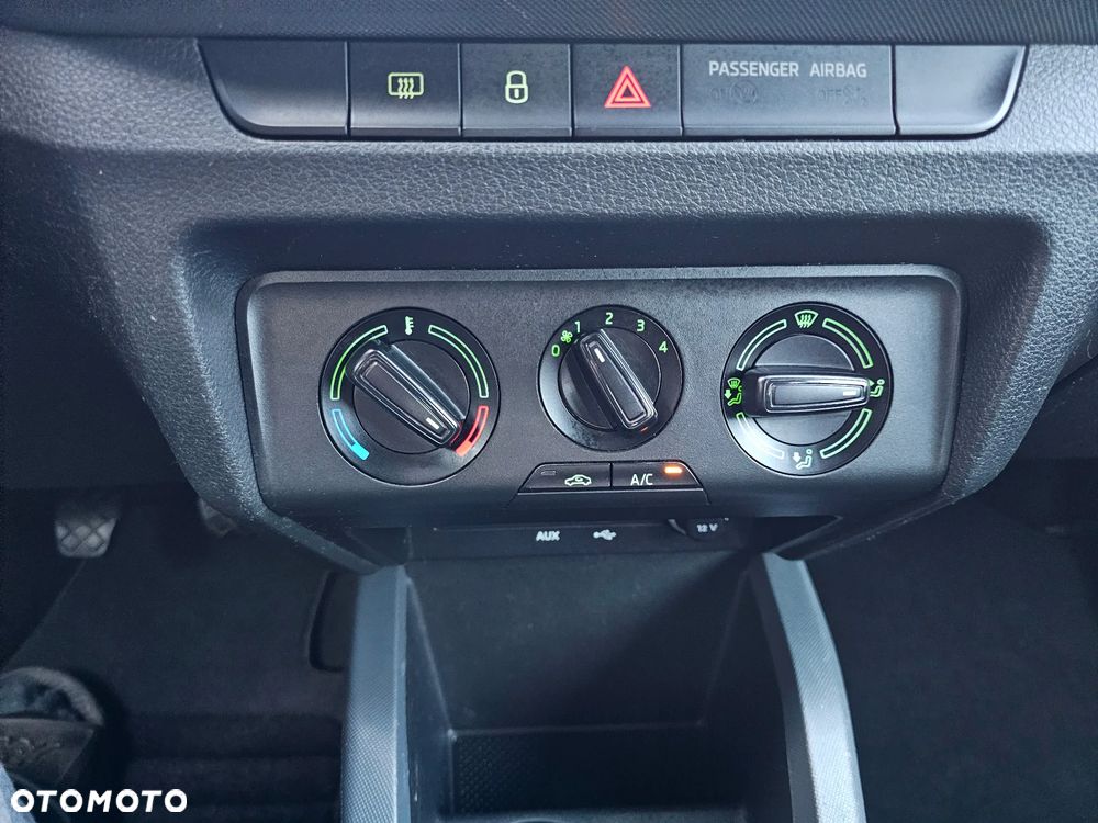 Skoda Fabia 1.0 MPI Ambition - 10
