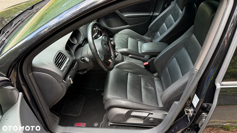 Volkswagen Golf 2.0 GTI - 22