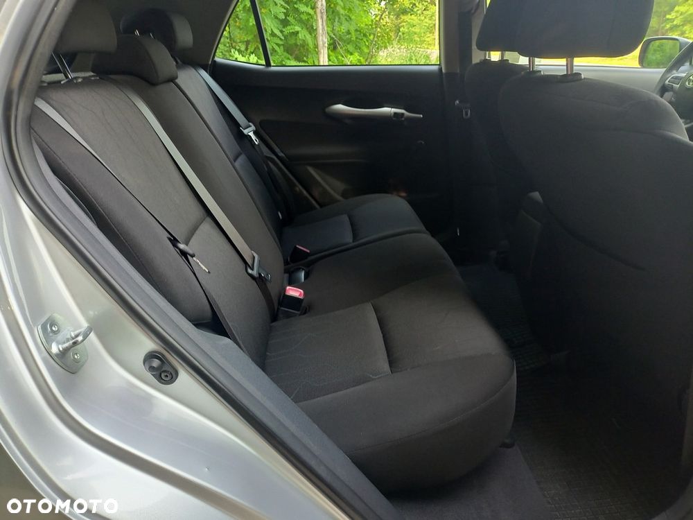 Toyota Auris 1.33 VVT-i Life Comfort - 25