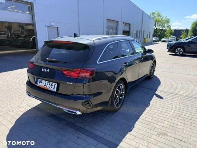 Kia Ceed - 3
