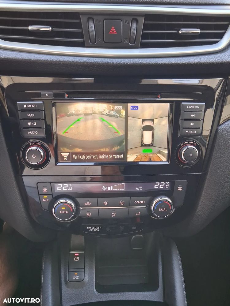 Nissan Qashqai 1.3 DIG-T N-CONNECTA - 12