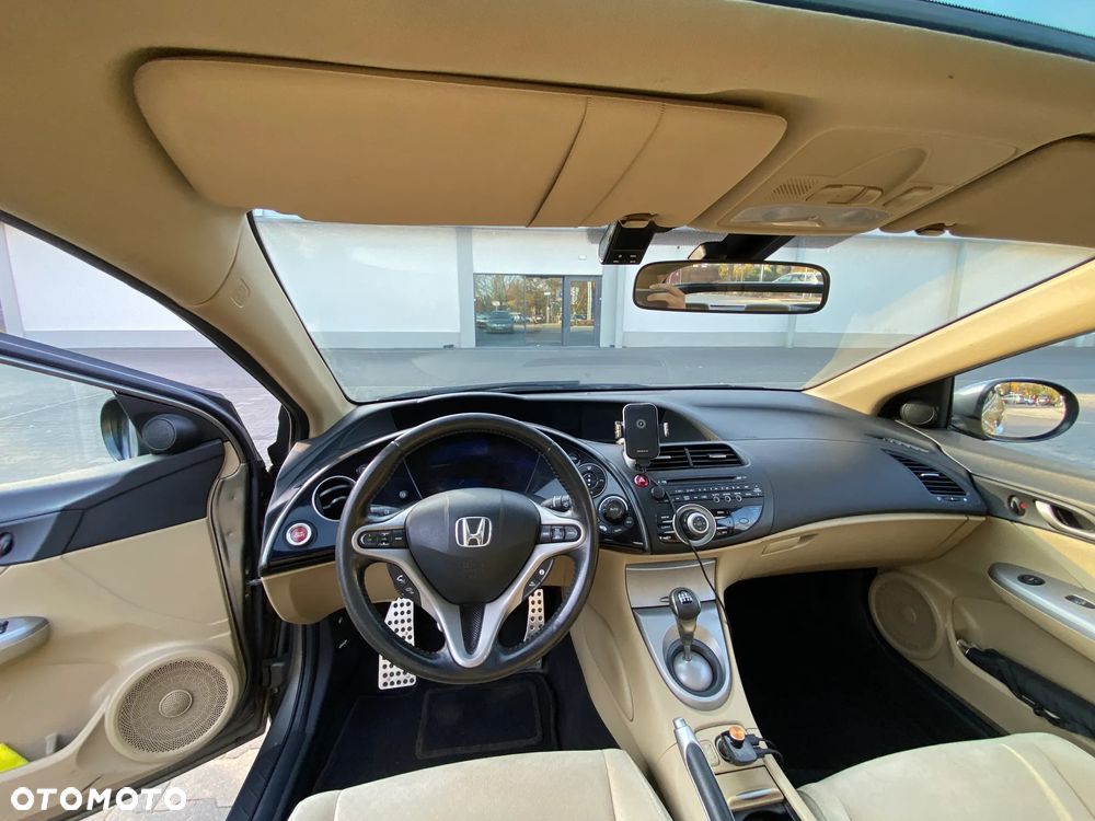 Honda Civic 1.8i-VTEC Executive - 2