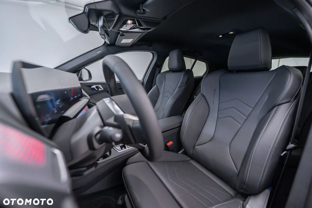 BMW Seria 1 120 mHEV - 16