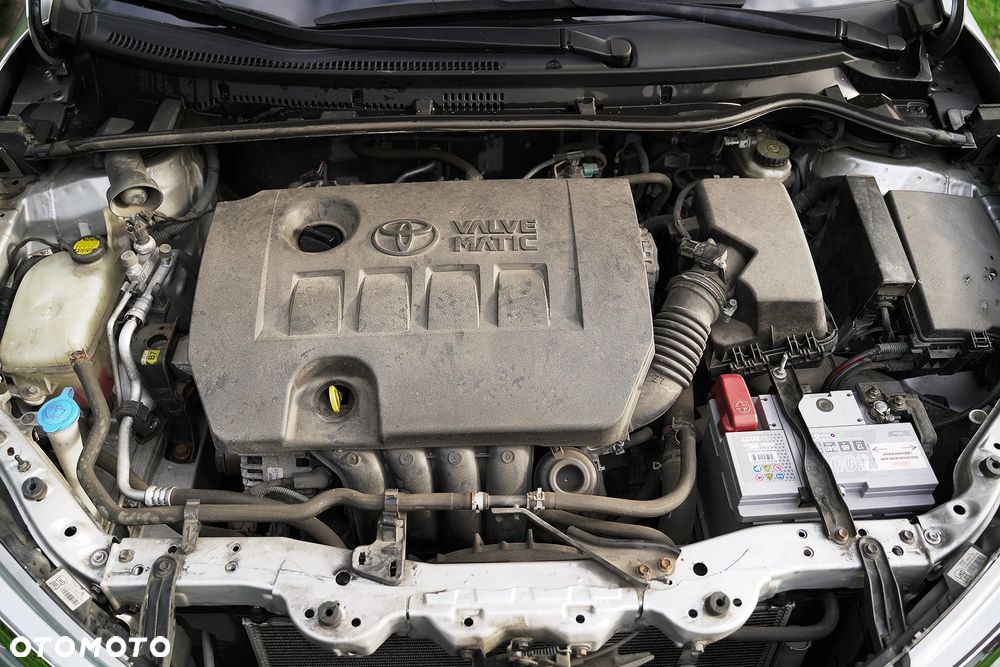Toyota Corolla 1.6 Premium - 10