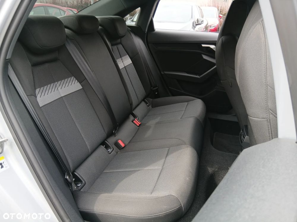 Audi A3 Limousine 35 TFSI mHEV Advanced S tronic - 20