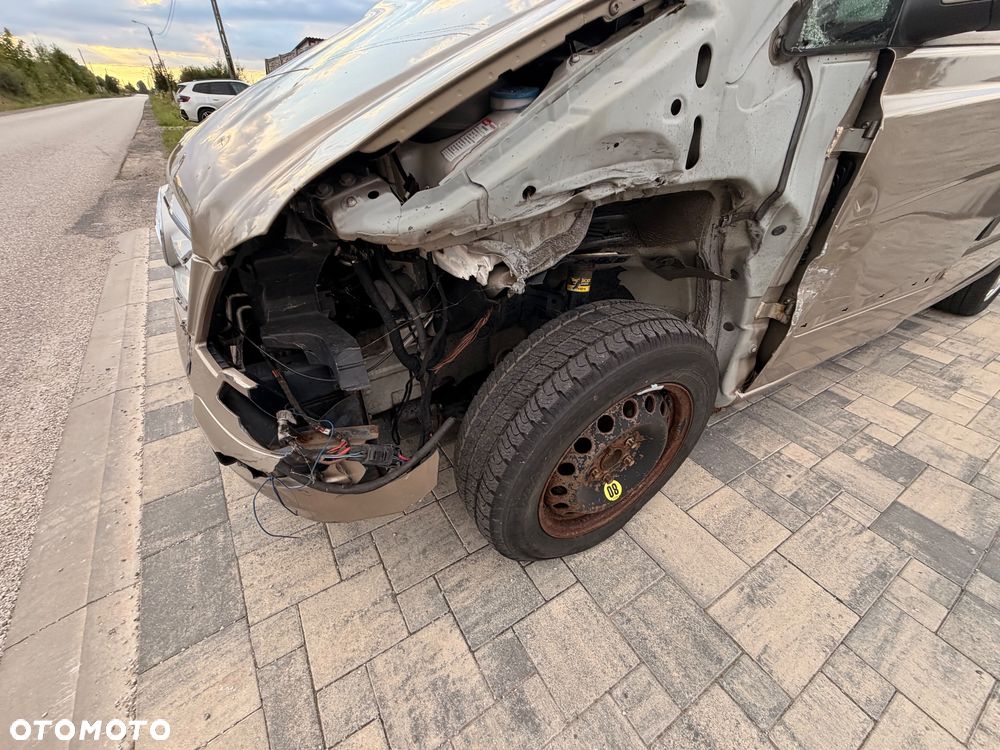 Mercedes-Benz Viano 3.0 CDI DPF lang Automatik Avantgarde - 17