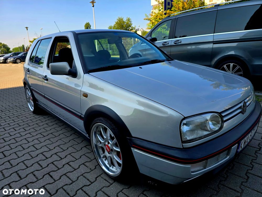 Volkswagen Golf - 24