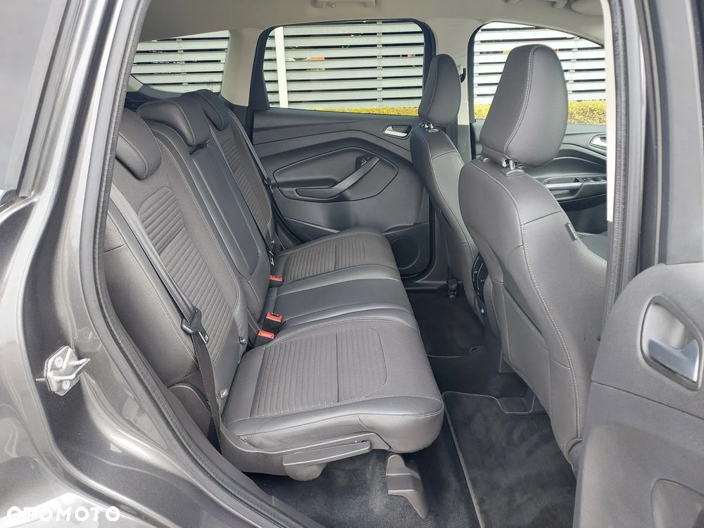 Ford Kuga 2.0 TDCi AWD Titanium - 25