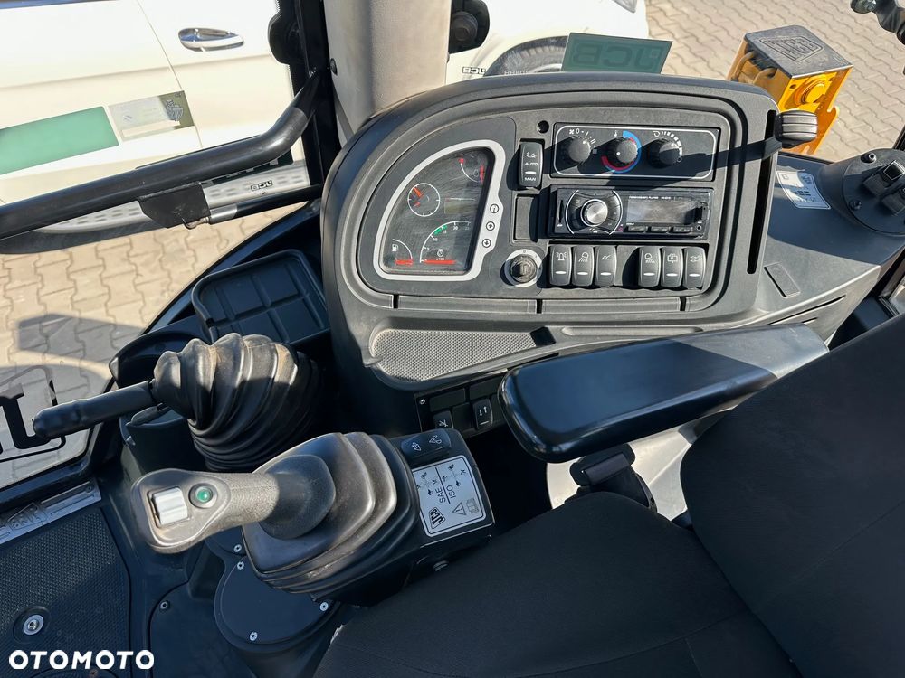 JCB 3CX - 9