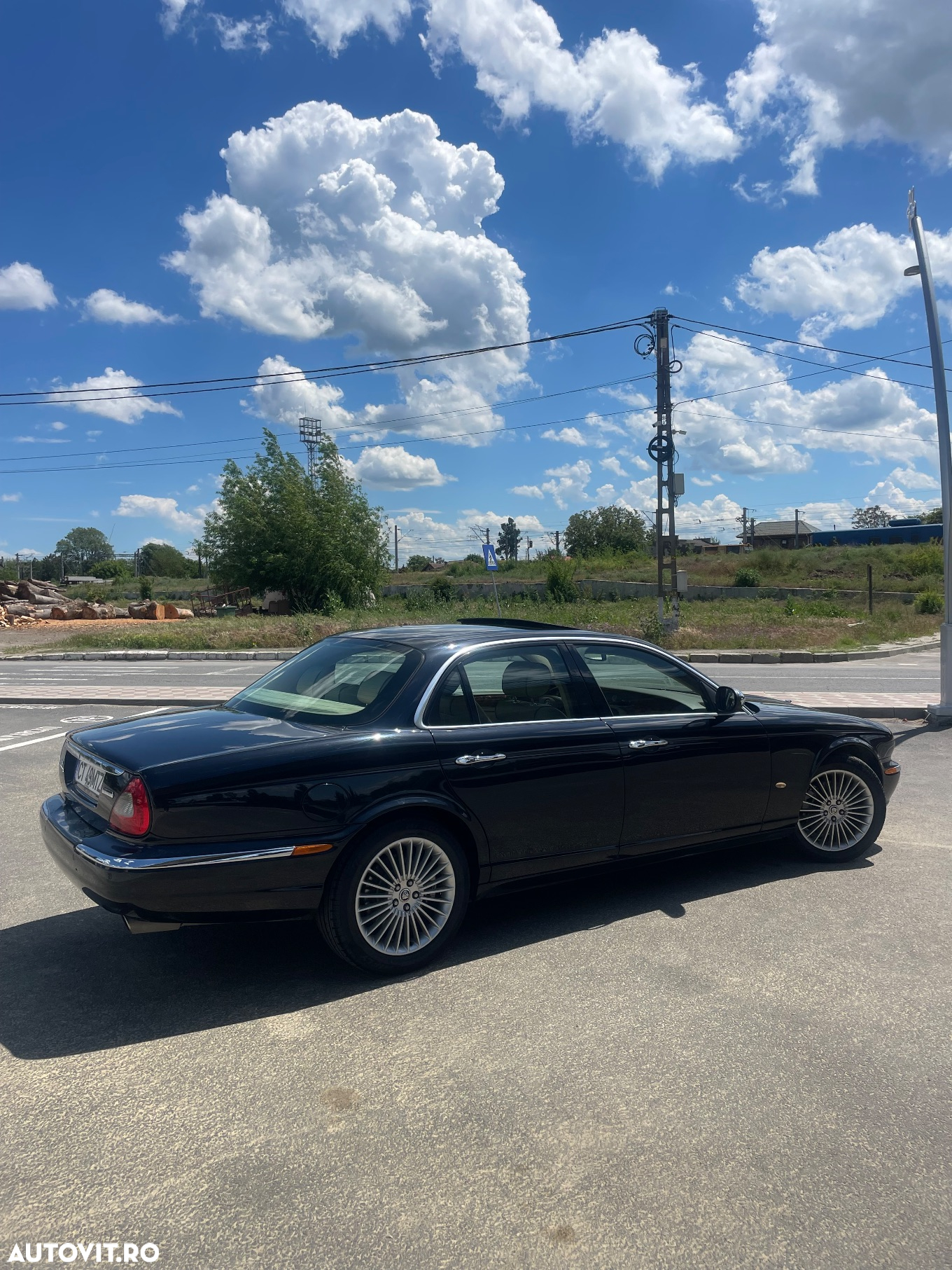 Jaguar XJ - 8