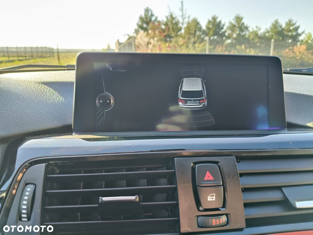 BMW Seria 3 318d Sport Line - 11