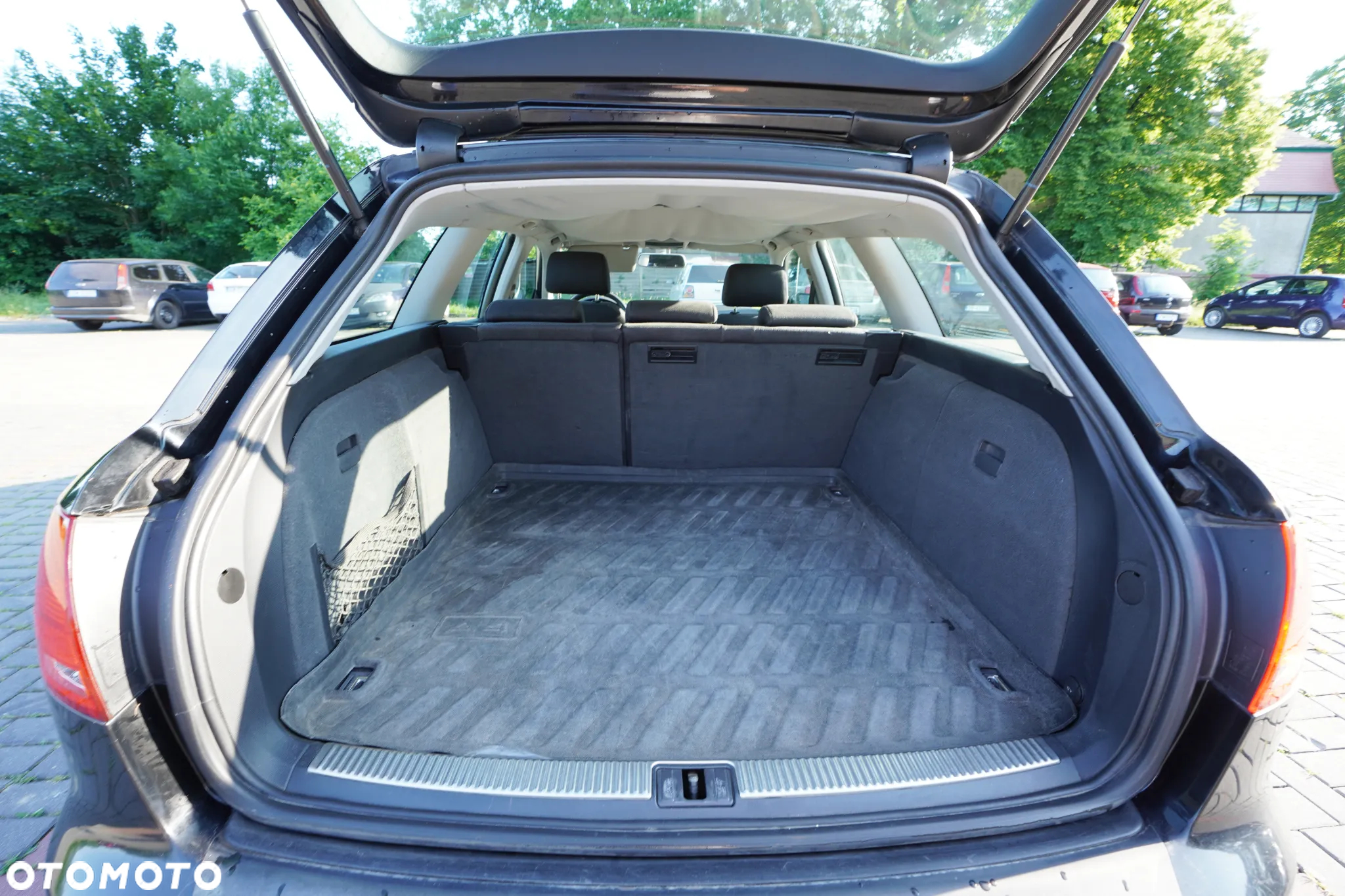 Audi A4 Avant 2.0T FSI - 11
