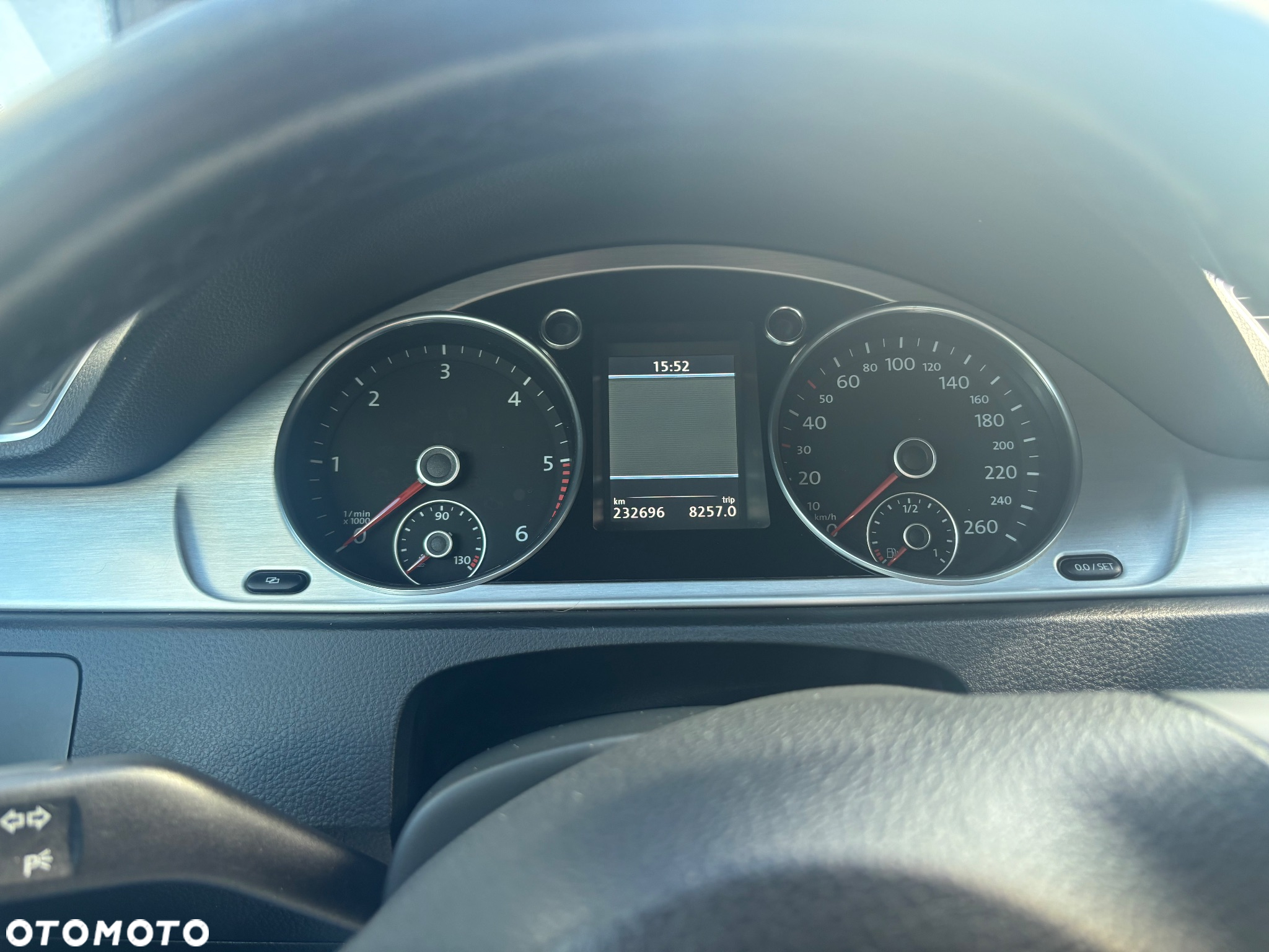 Volkswagen Passat 2.0 TDI Highline - 12