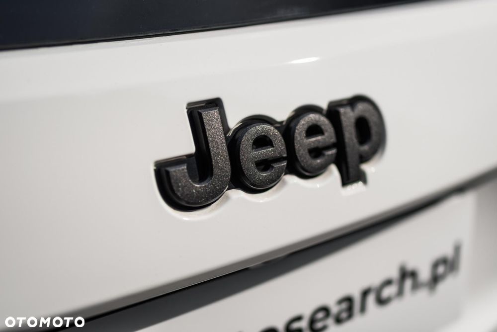 Jeep Grand Cherokee - 40