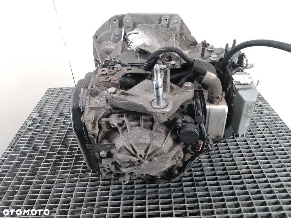 SKRZYNIA BIEGÓW AUTOMAT RENAULT CLIO III DP0074 1.6 16V - 4