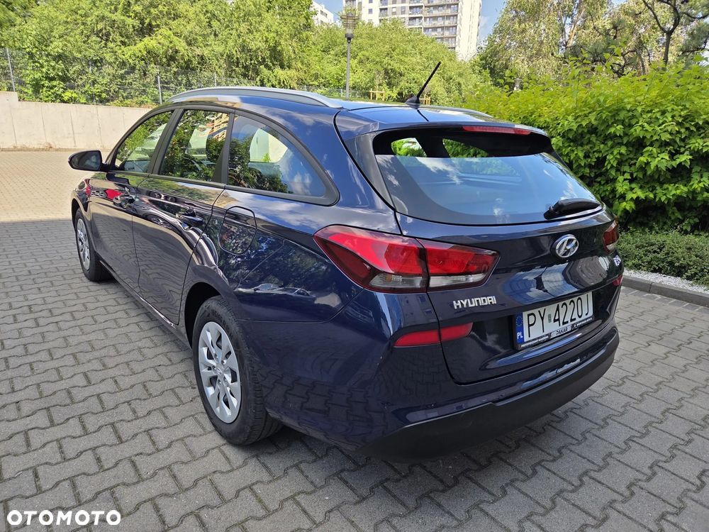Hyundai i30 1.6 D Classic + - 3