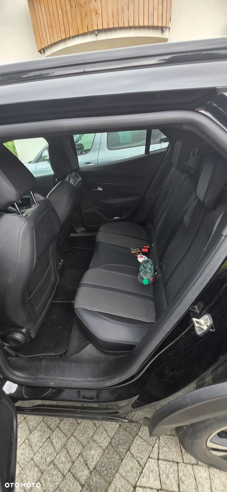 Peugeot 2008 - 11