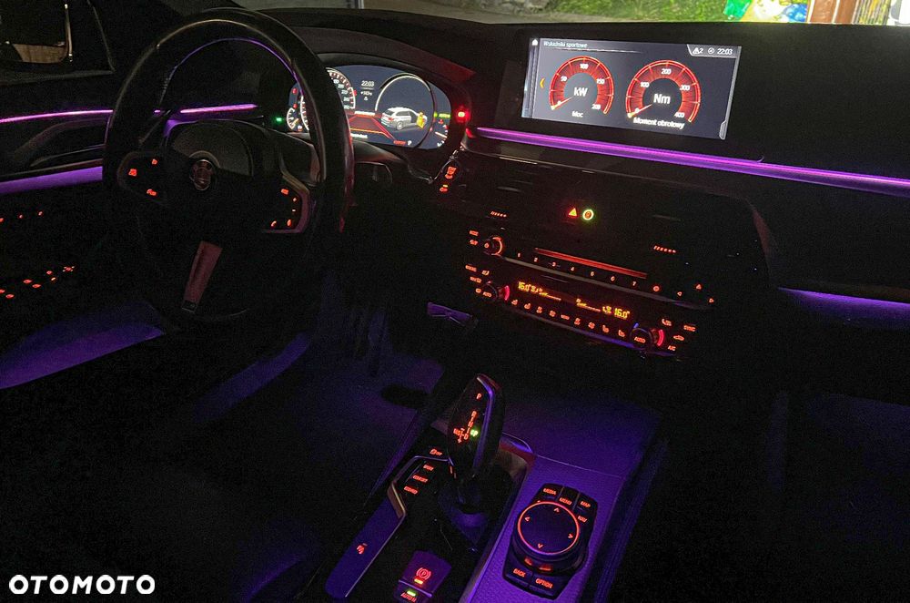 BMW Seria 5 530i M Sport sport - 9