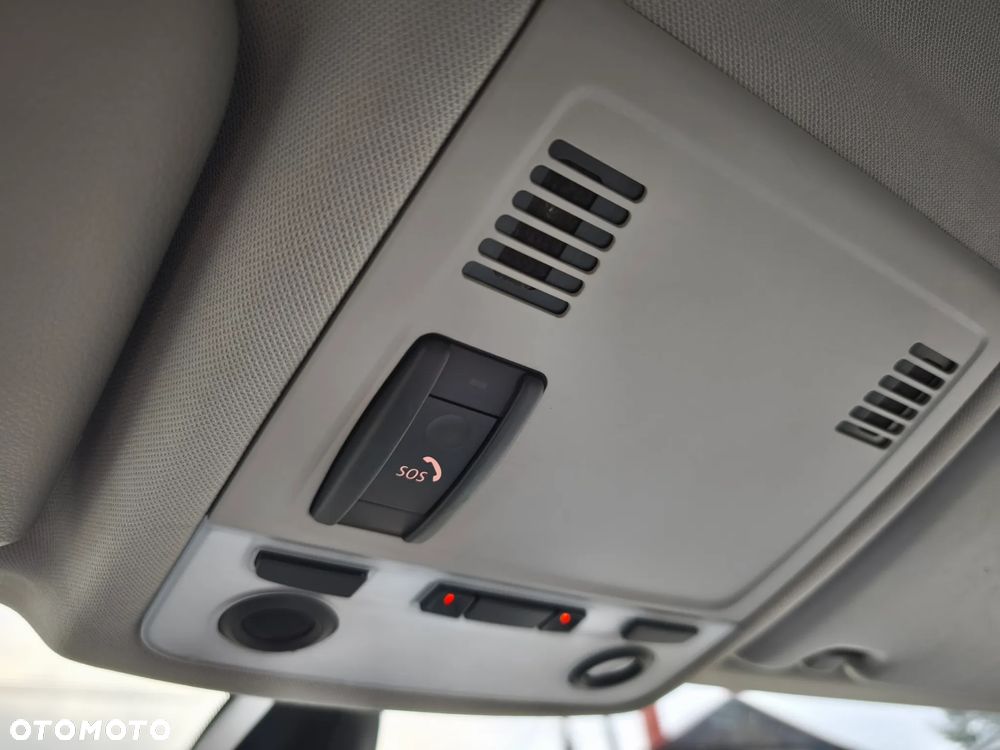 BMW Seria 3 320d Edition Sport - 25