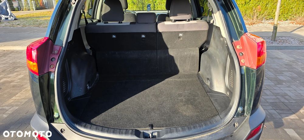 Toyota RAV4 - 16