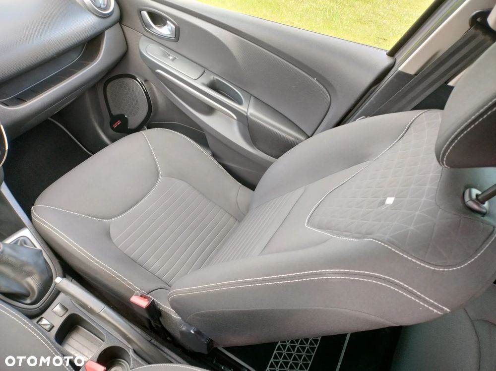 Renault Clio 1.2 16V Limited - 29