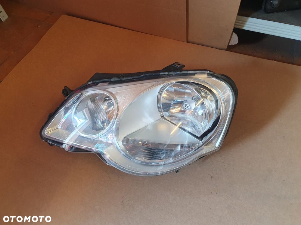 REFLEKTOR LEWY VW POLO 9N LIFT 06-09 VALEO EUROPA - 2