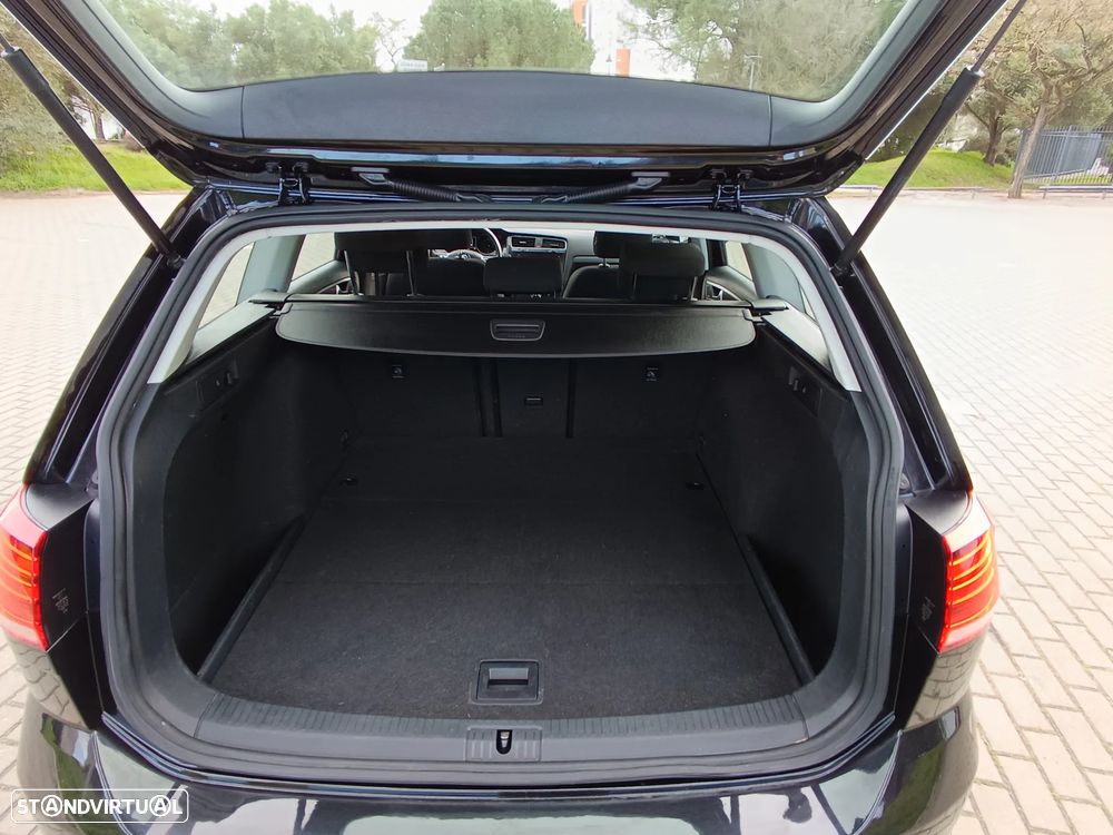 VW Golf Variant 1.6 TDi Highline - 17