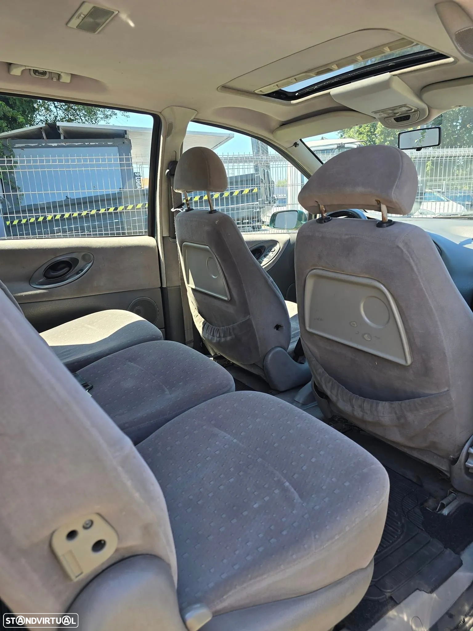 VW Sharan 1.9 TDi Confortline 7L - 13