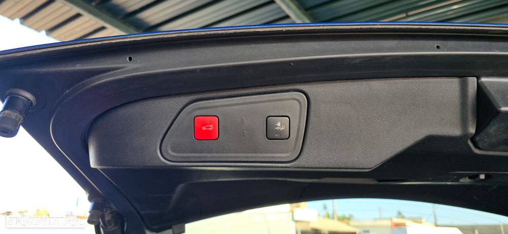 Peugeot 3008 Plug-In Hybrid 225 e-EAT8 Allure Pack - 59