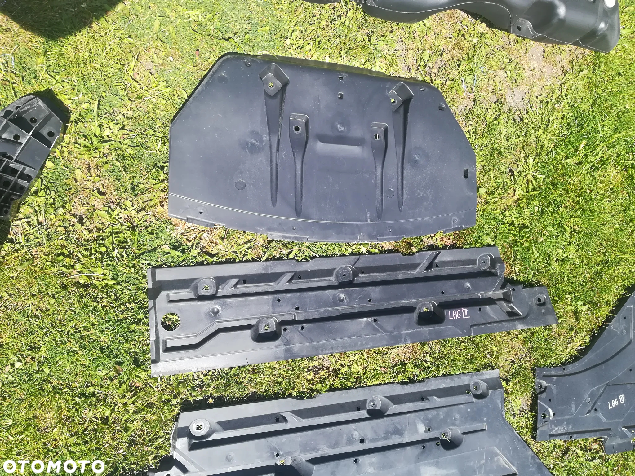 OŚ BELKA ZAWIESZENIA TYLNA WÓZEK SANKI AMORTYZATORY RENAULT LAGUNA III KOMBI - 18