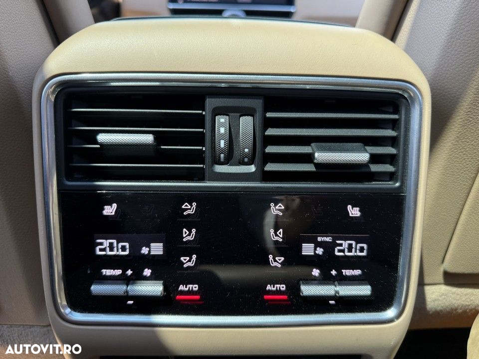 Porsche Cayenne - 27