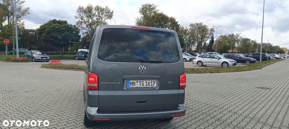 Volkswagen Caravelle - 12
