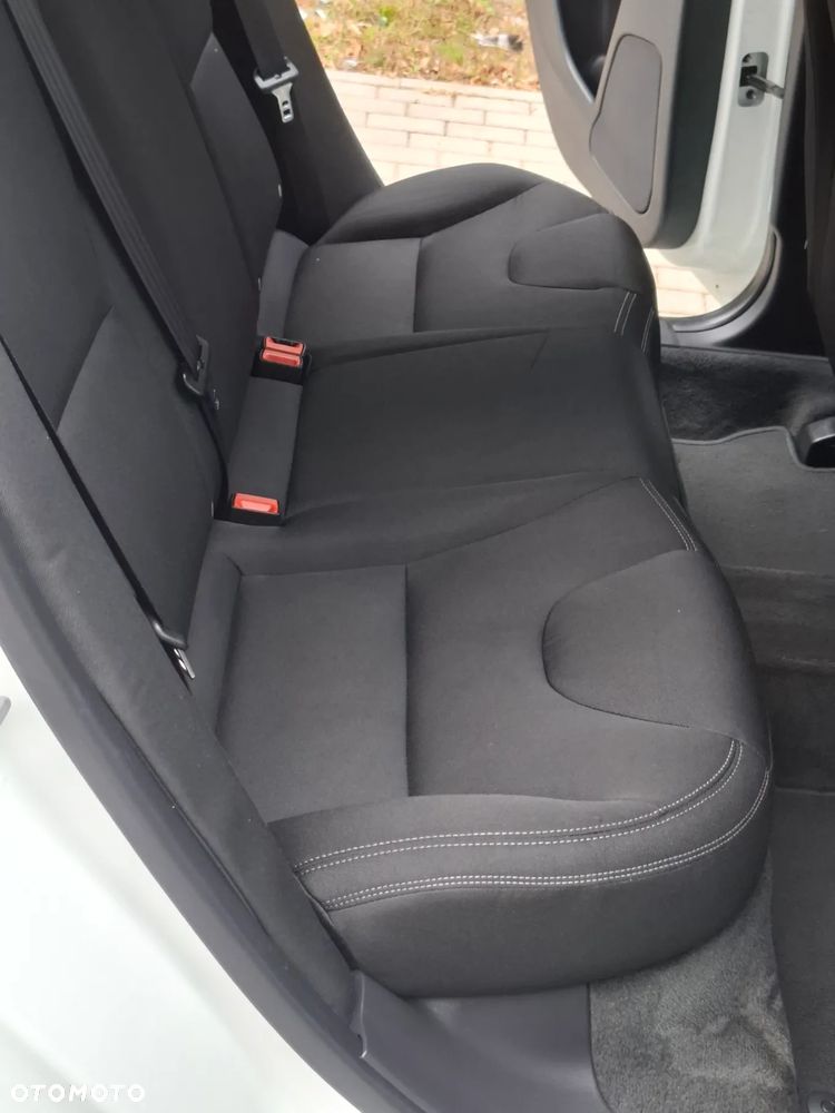 Volvo XC 60 D3 Drive-E R-Design Kinetic - 14