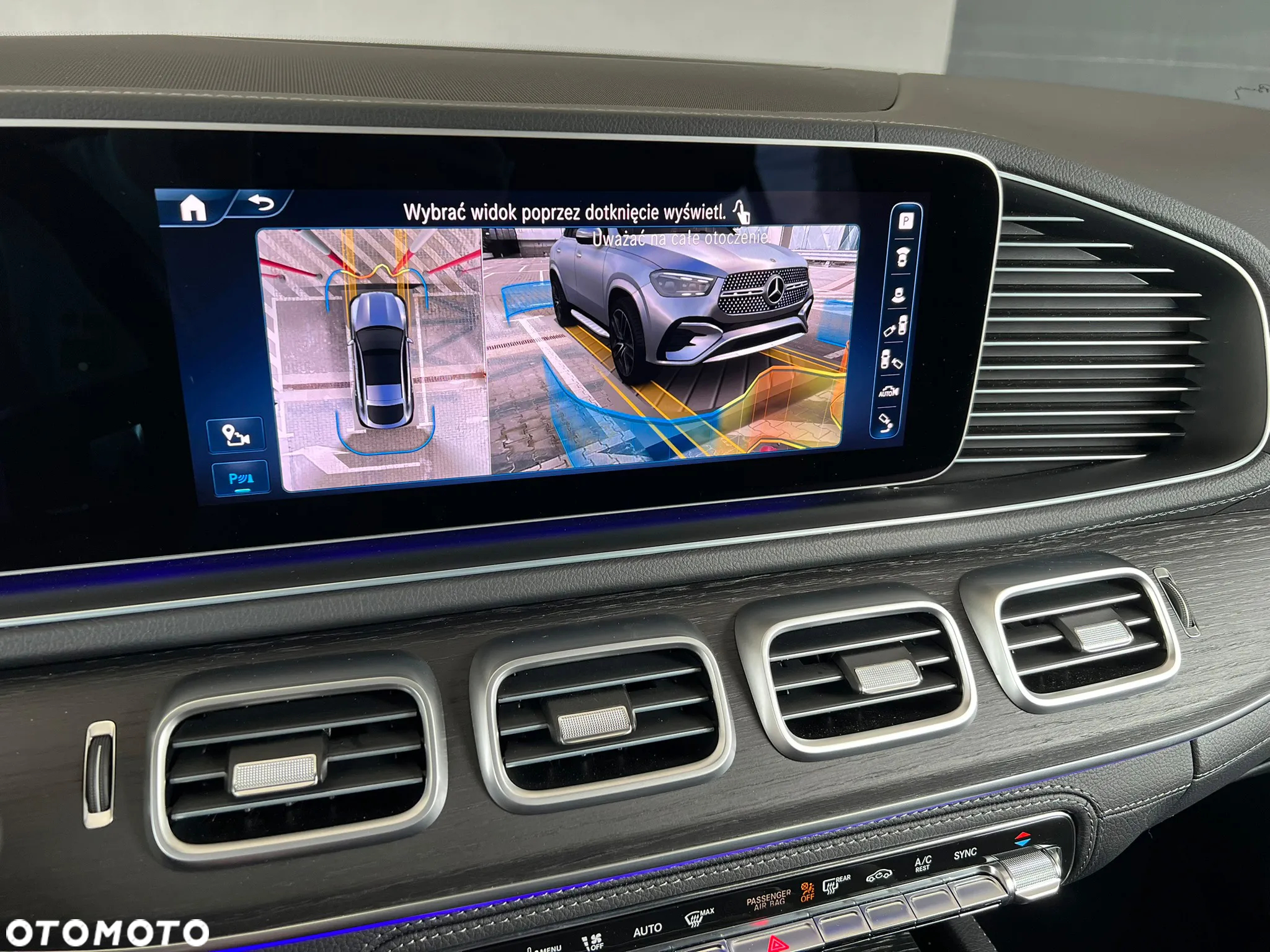 Mercedes-Benz GLE - 31