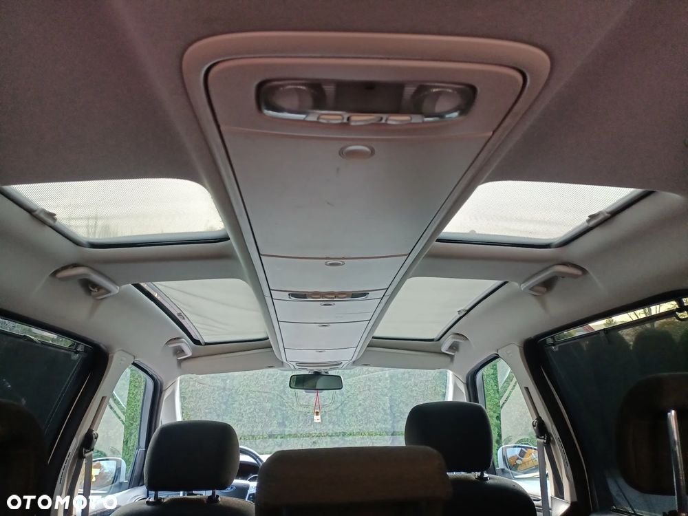 Ford Galaxy 2.0 TDCi Ghia - 15