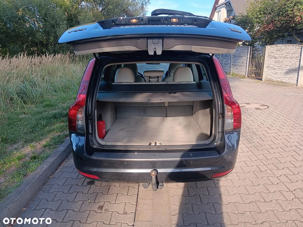 Volvo V50 1.6D DPF DRIVe - 9