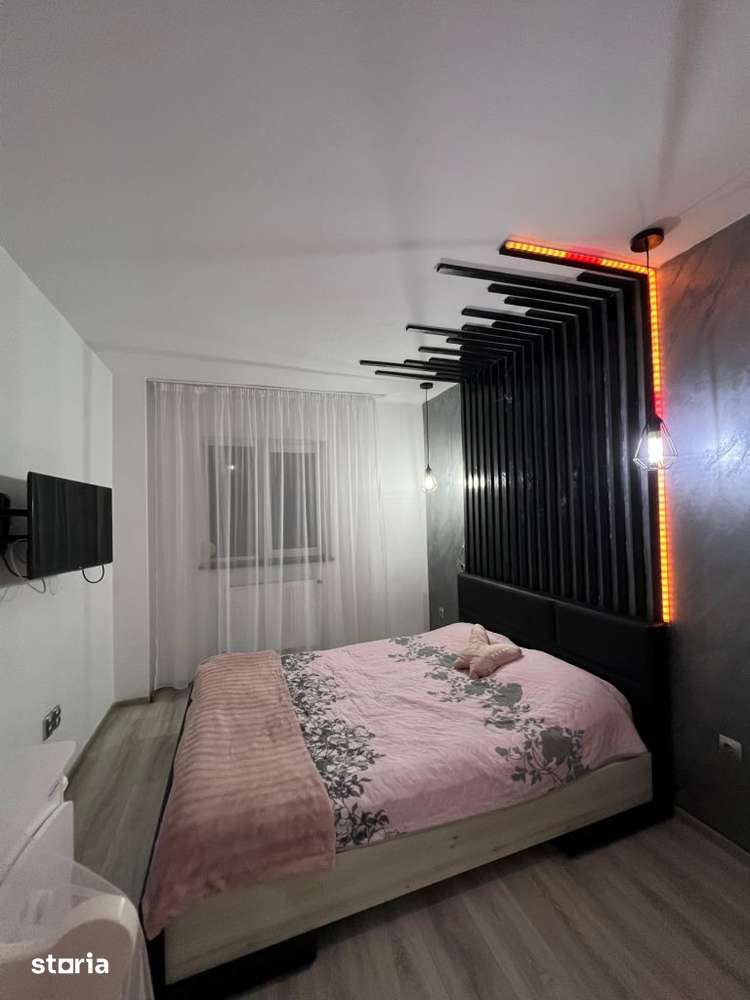 Apartament cu 2 camere, 40 mp, balcon, zona Eroilor — fotografia 1